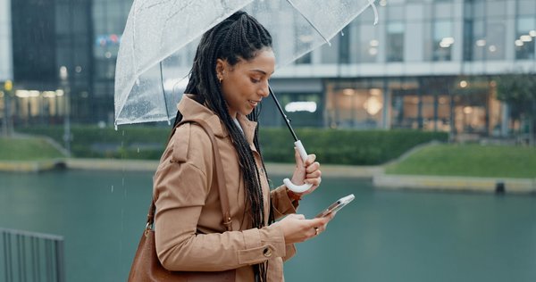 Comment configurer un mode de conduite sécurisée pour les jeunes conducteurs sur un Samsung Galaxy A72?