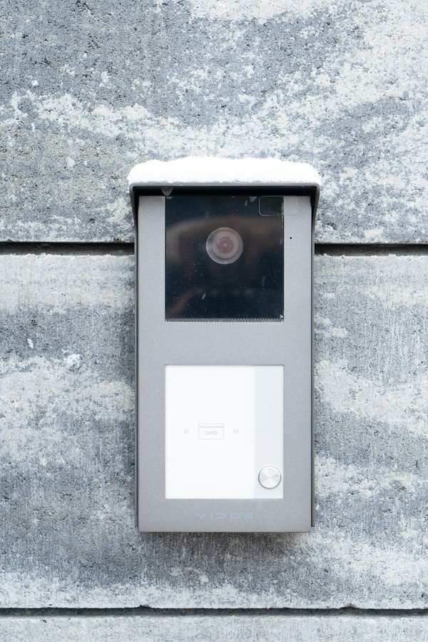 Comment mettre en place une stratégie de surveillance des performances des applications mobiles?